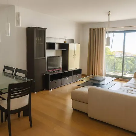 Nilia| Sea View Apartment|2 Bedrooms|Free Parking Caniço