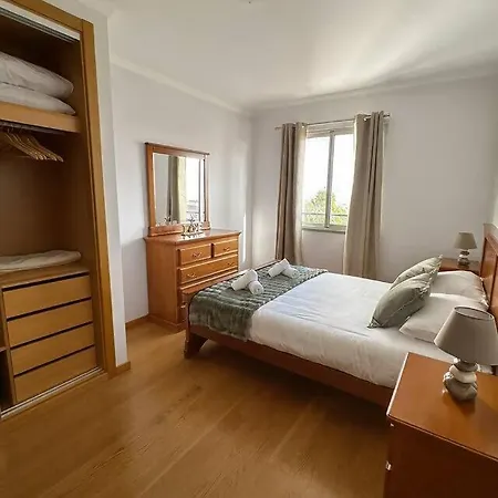 Nilia| Sea View Apartment|2 Bedrooms|free Parking Apartment Canico (Madeira)
