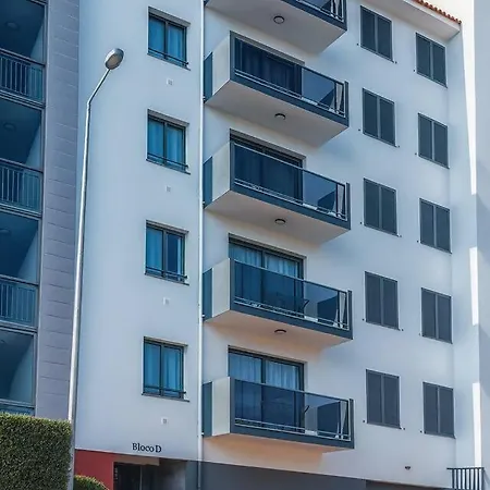 Nilia| Sea View Apartment|2 Bedrooms|free Parking Canico (Madeira)