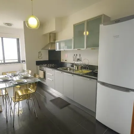 Local - Nilia * Caniço