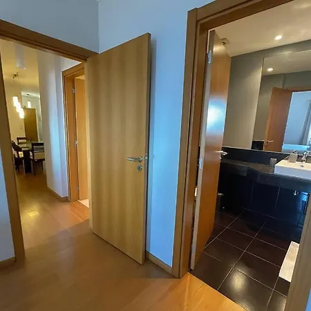 Nilia| Sea View Apartment|2 Bedrooms|free Parking Apartment Canico (Madeira)